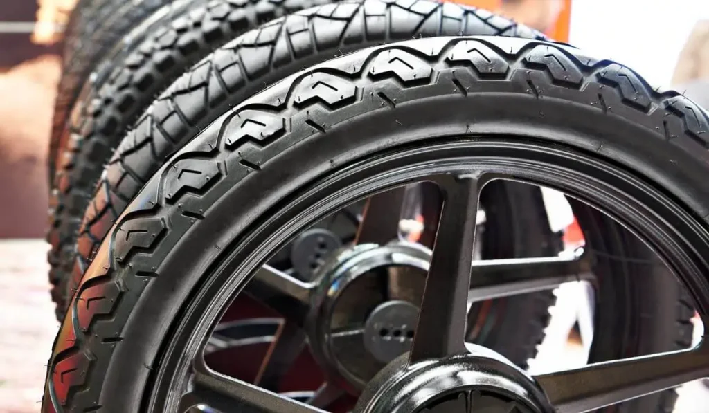 Qual o melhor pneu para moto Michelin ou Pirelli